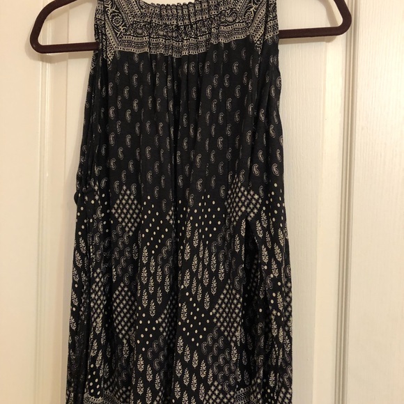 LUCKY BRAND Cold shouldered flirty top - Picture 7 of 8
